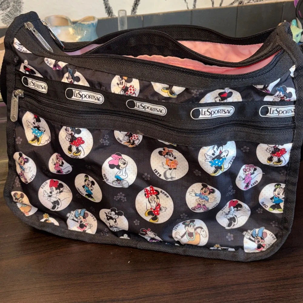 EUC LeSportsac Disney Minnie Mouse Deluxe Everyday Bag in the "Celebrate M - Picture 16 of 16